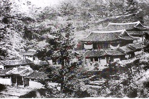 북한산성 행궁지 — 1904년대 행궁 사진