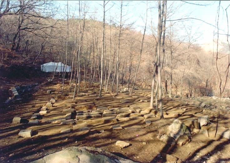 북한산성 행궁지 — 내정전지 전경