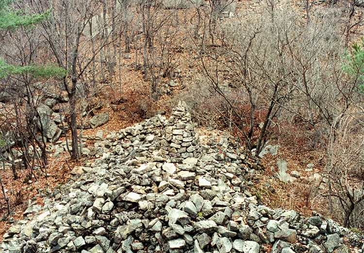 괴산 미륵산성 — 서문지부근성벽전경