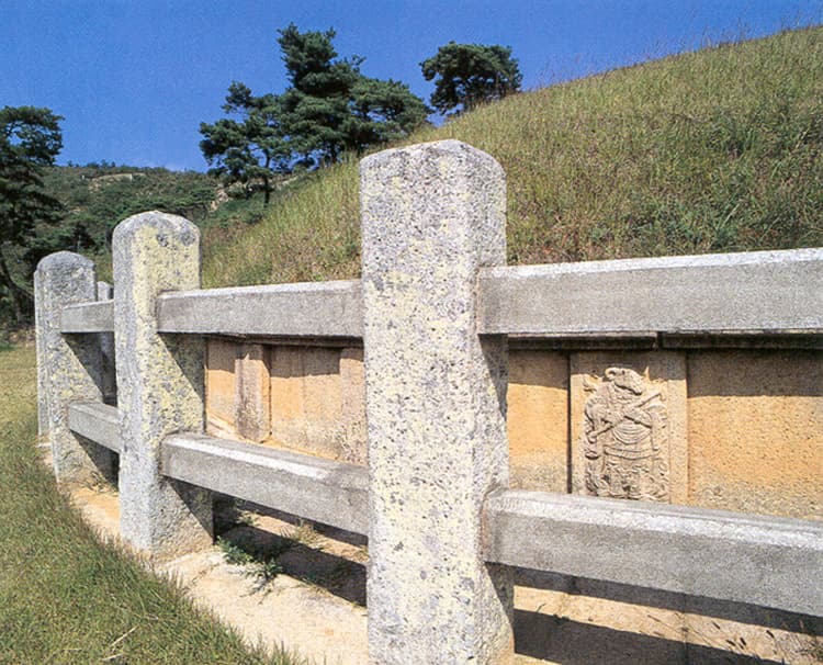 경주 경덕왕릉 — 호석세부