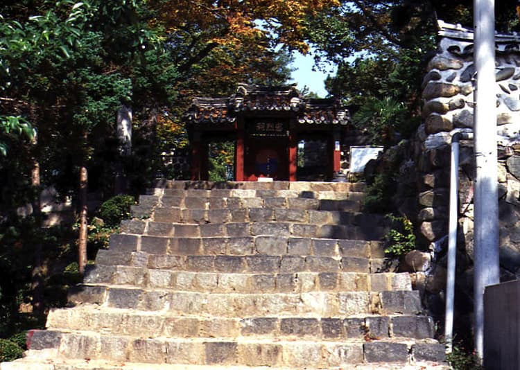 남해 충렬사 — 남해충렬사