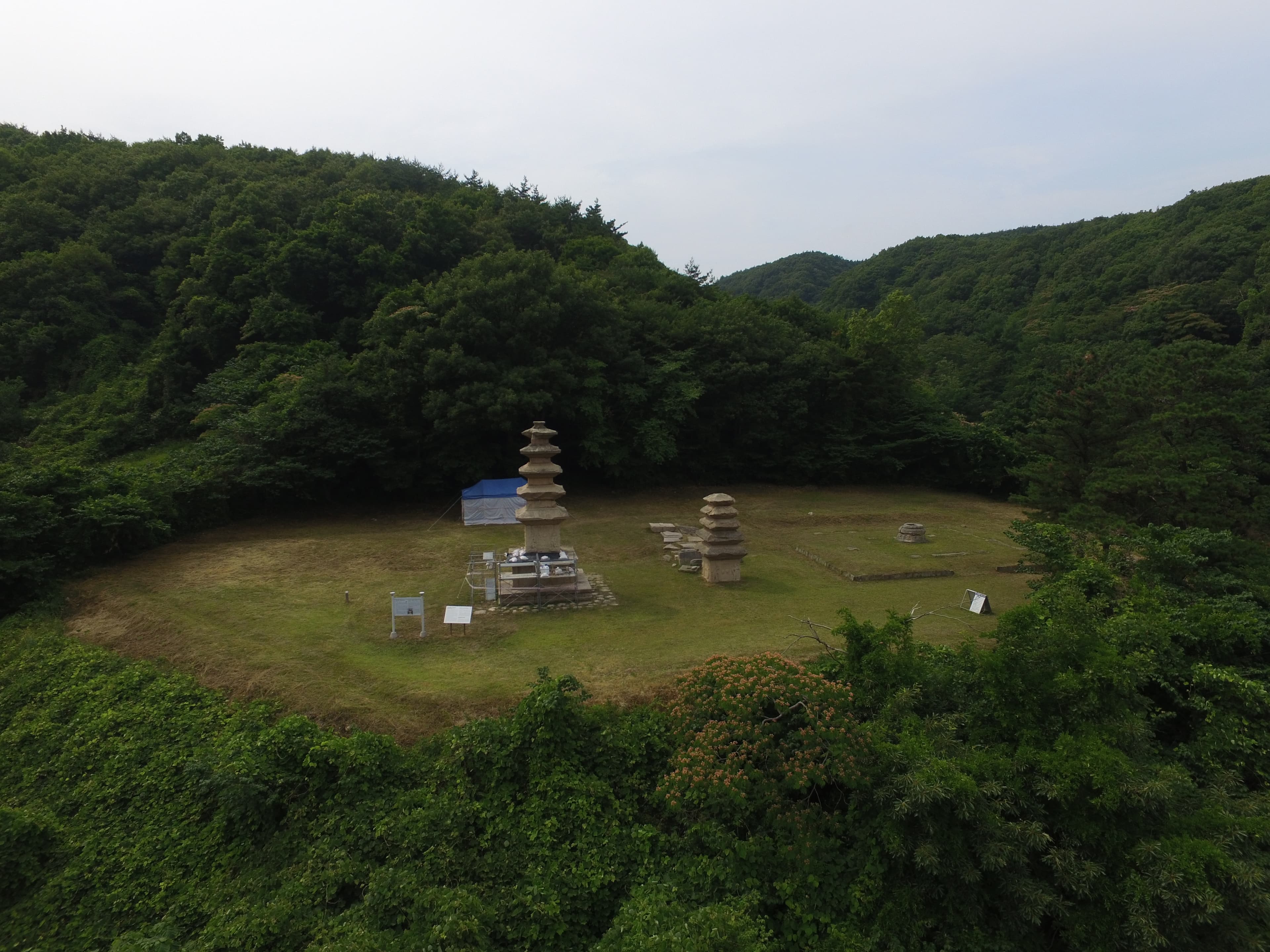 경주 장항리 사지 — 경주 장항리사지 동쪽상공 (고도보존육성과, 2017)