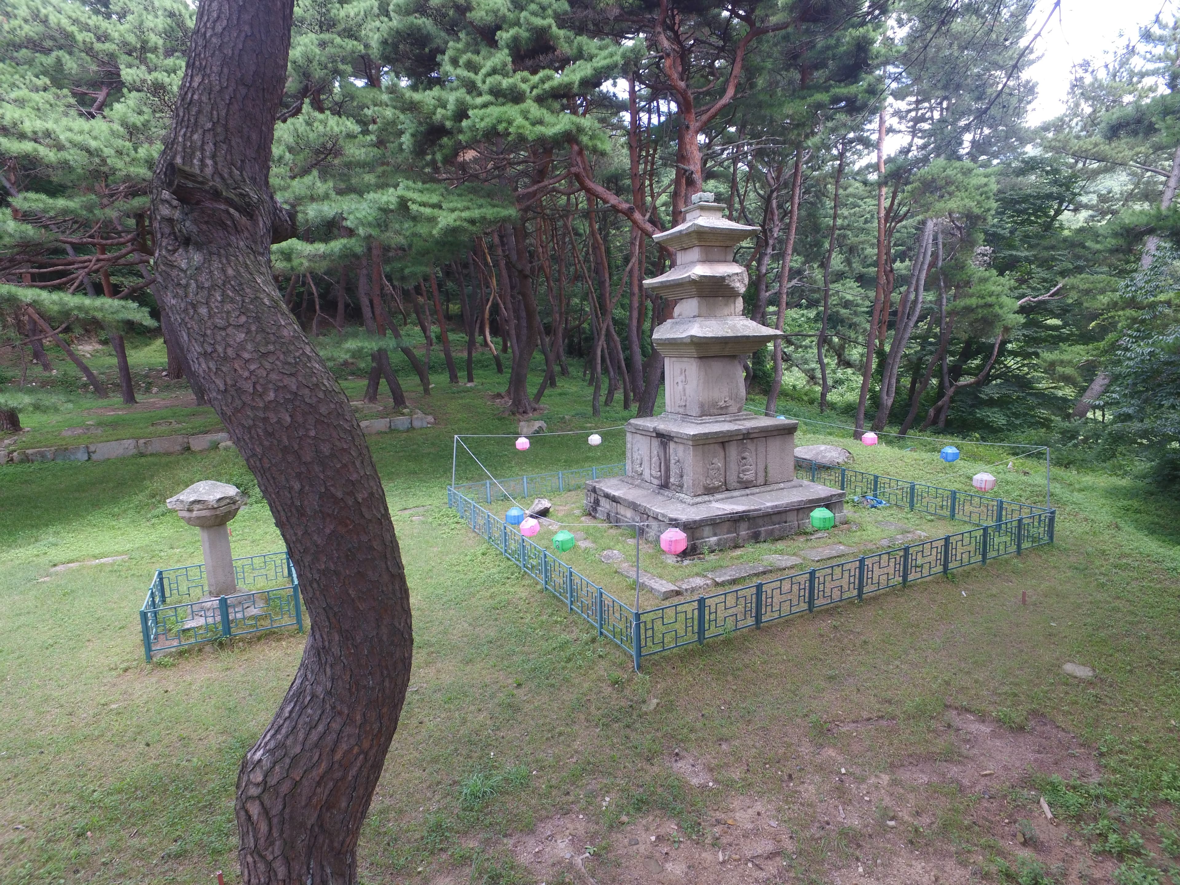 경주 원원사지 — 경주 원원사진 동삼층석탑 (고도보존육성과, 2017)