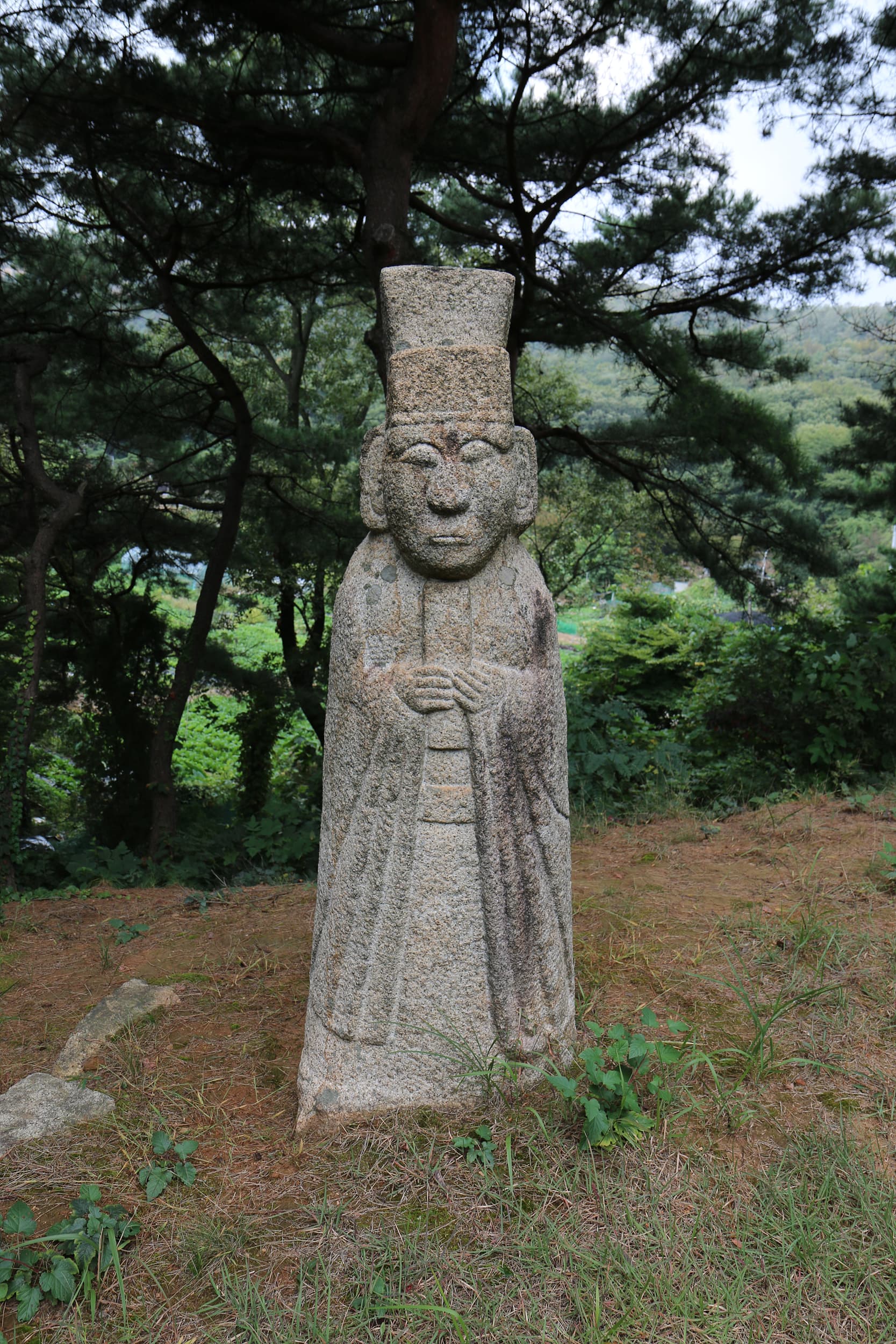 구리 명빈묘 — 구리 명빈묘_문석인