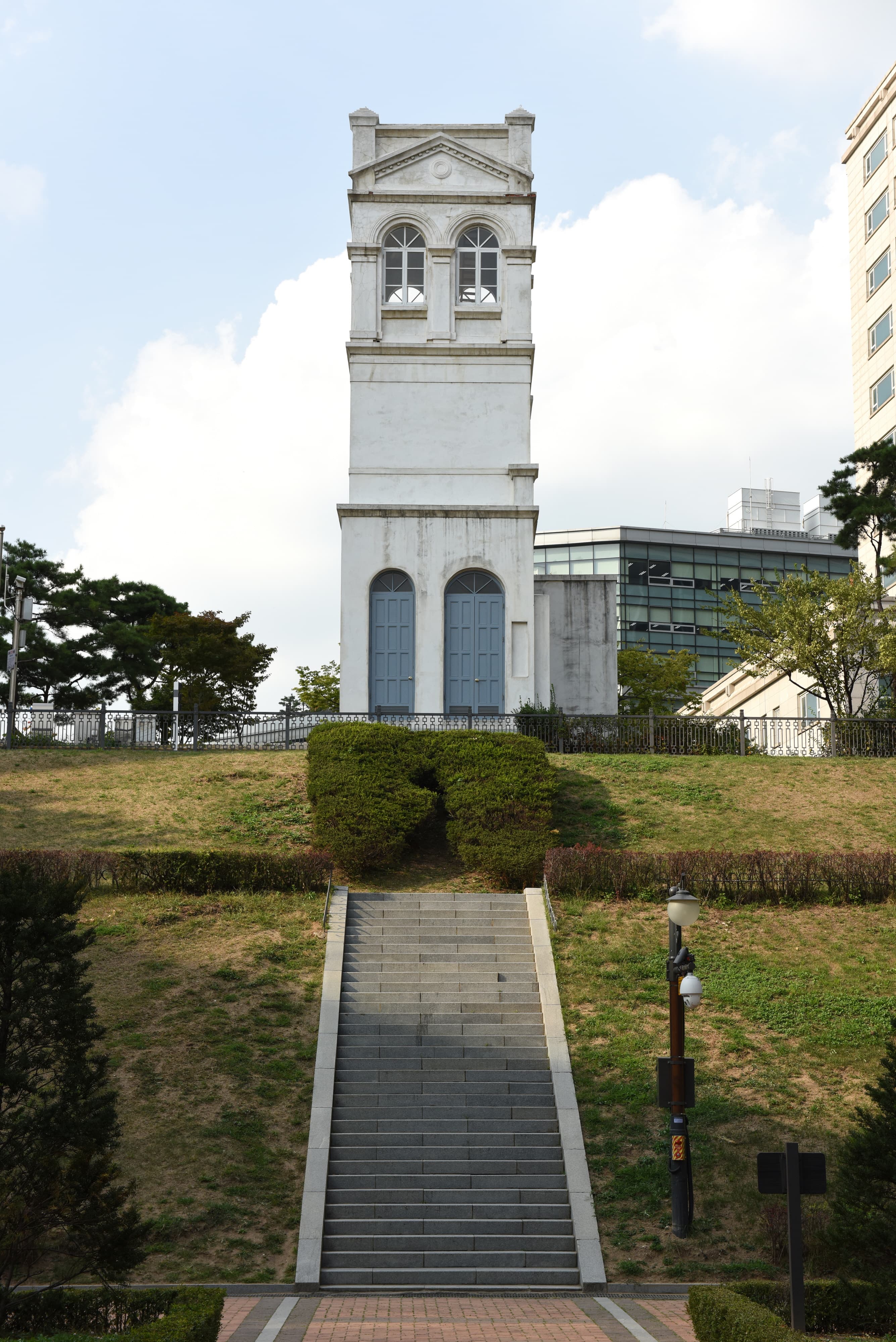 서울 구 러시아공사관 — 서울 구 러시아공사관_3층 전망탑과 계단 (촬영년도 : 2015년)