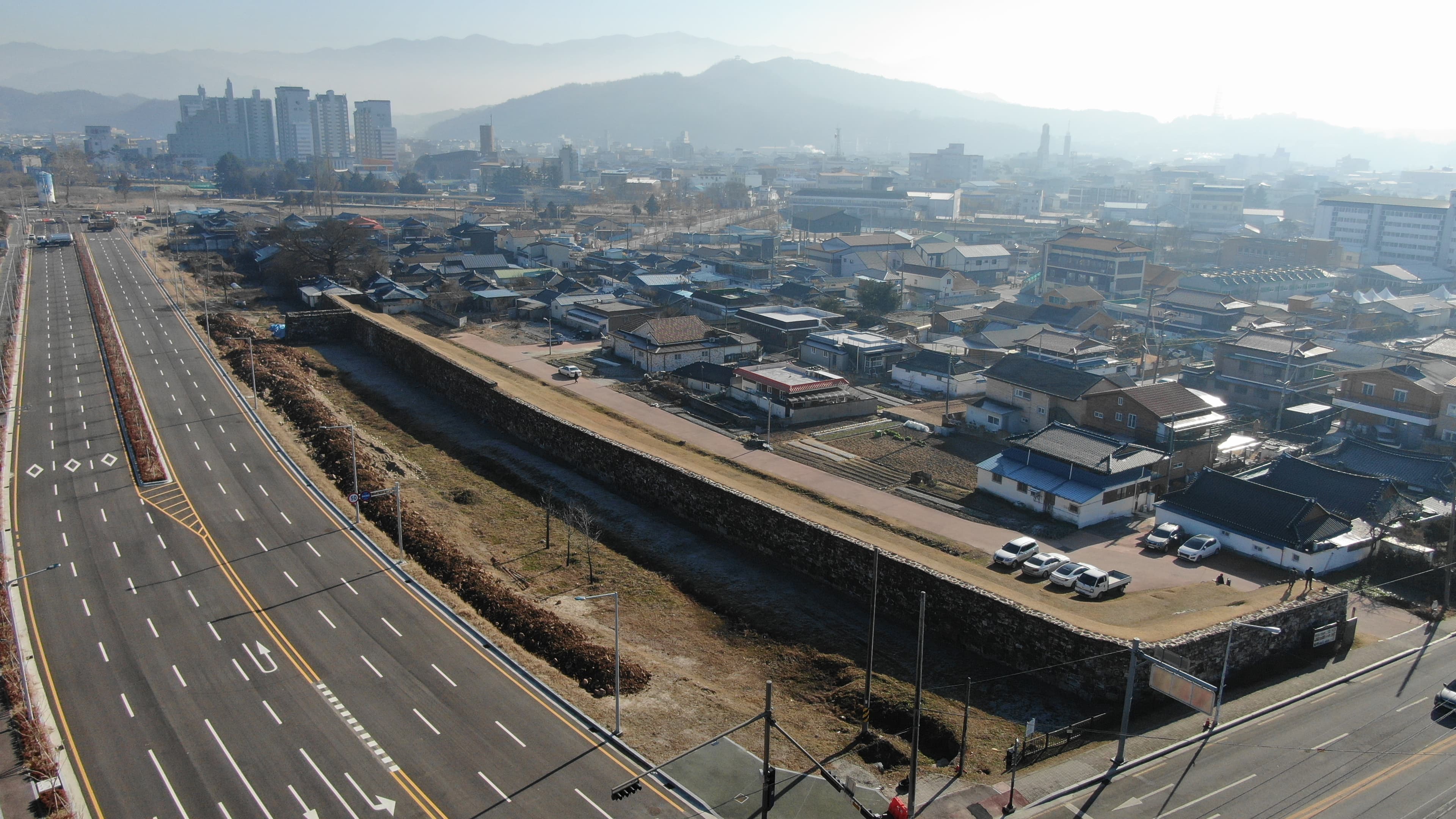 남원읍성 — 남원읍성 - 서성벽 일대 전경