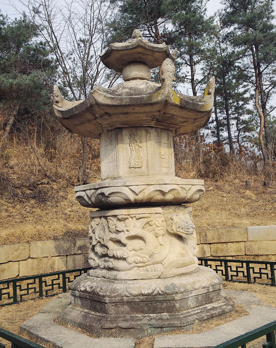 여주 고달사지 승탑 — 여주 고달사지 승탑 측면