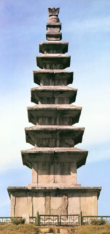 충주 탑평리 칠층석탑 — 충주 탑평리 칠층석탑
