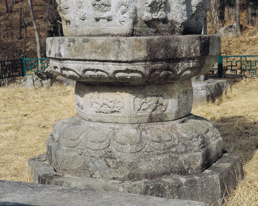 충주 청룡사지 보각국사탑 — 기단부