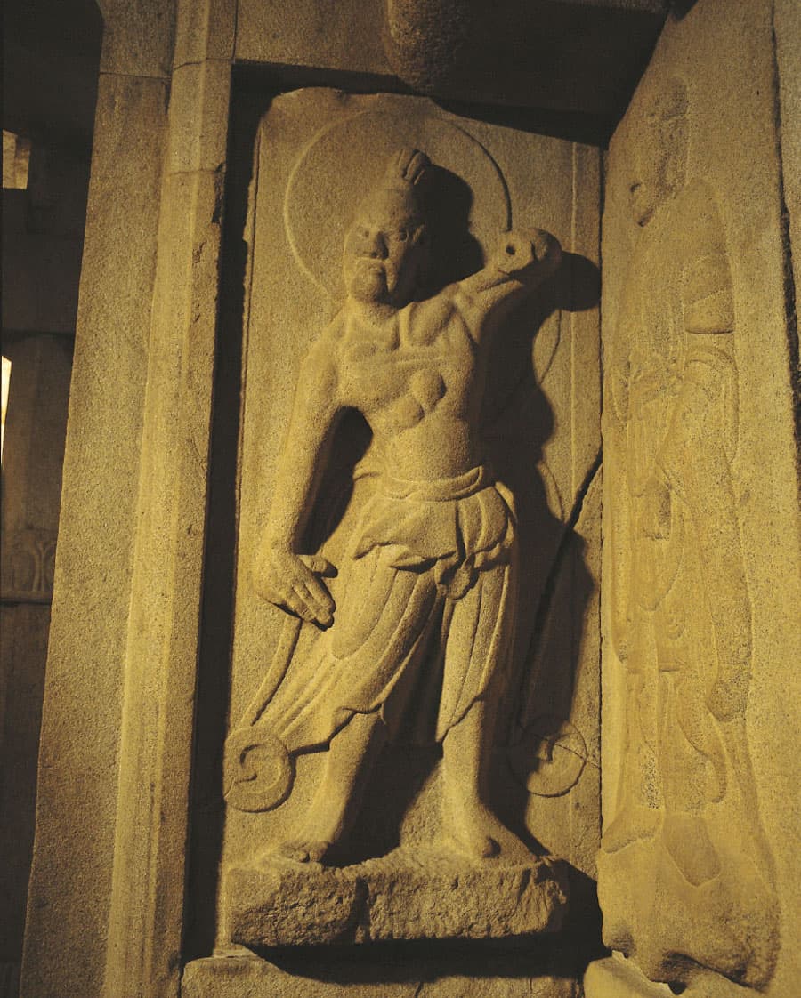 경주 석굴암 석굴 — 석굴암석굴 금강역사상(향우)