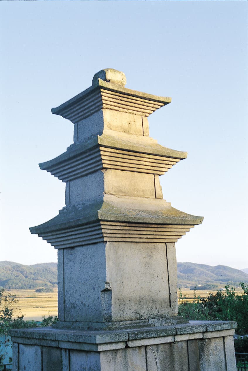 경주 황복사지 삼층석탑 — 경주 황복사지 삼층석탑
