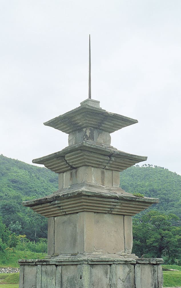 경주 감은사지 동·서 삼층석탑 — 경주 감은사지 동ㆍ서 삼층석탑 탑신부