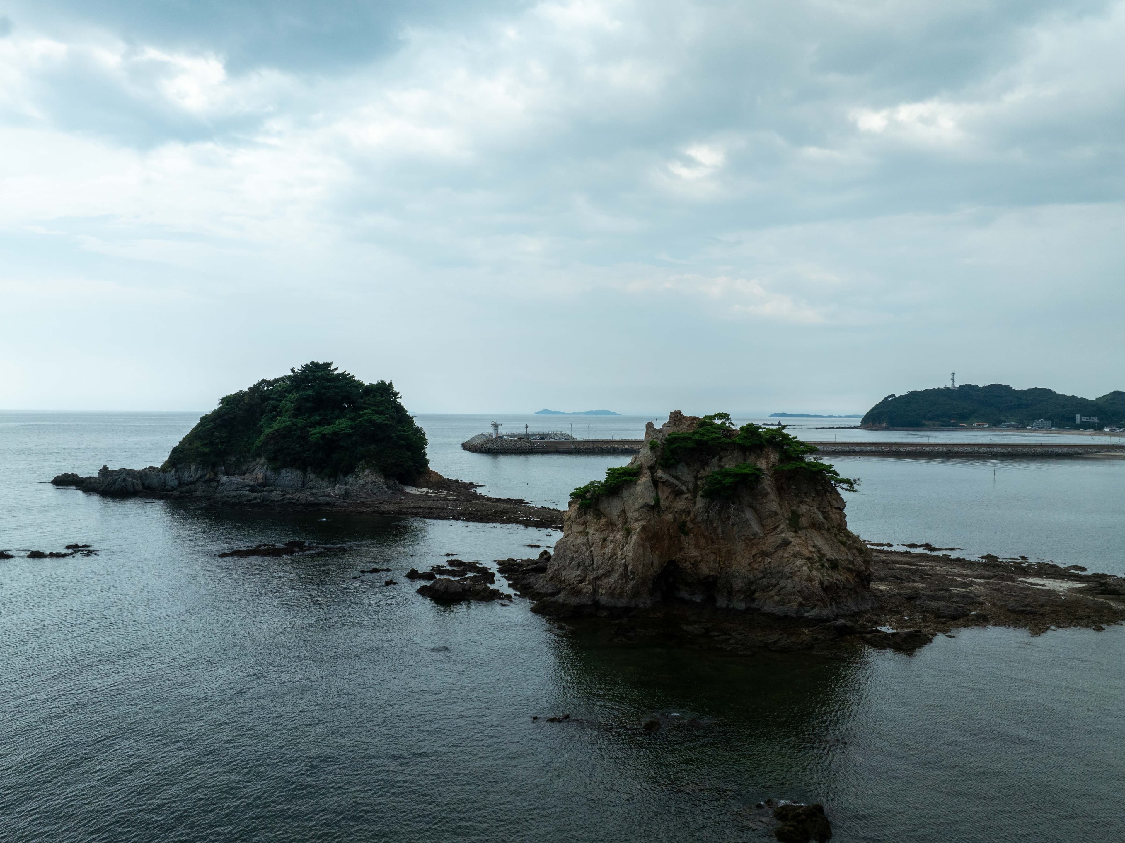 안면도 꽃지 할미 할아비 바위 — 안면도 꽃지 할미 할아비 바위(항공사진)_전경(항공) (촬영년도_2024년)