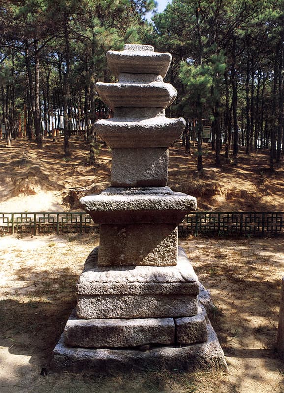 여주 창리 삼층석탑 — 여주 창리 삼층석탑