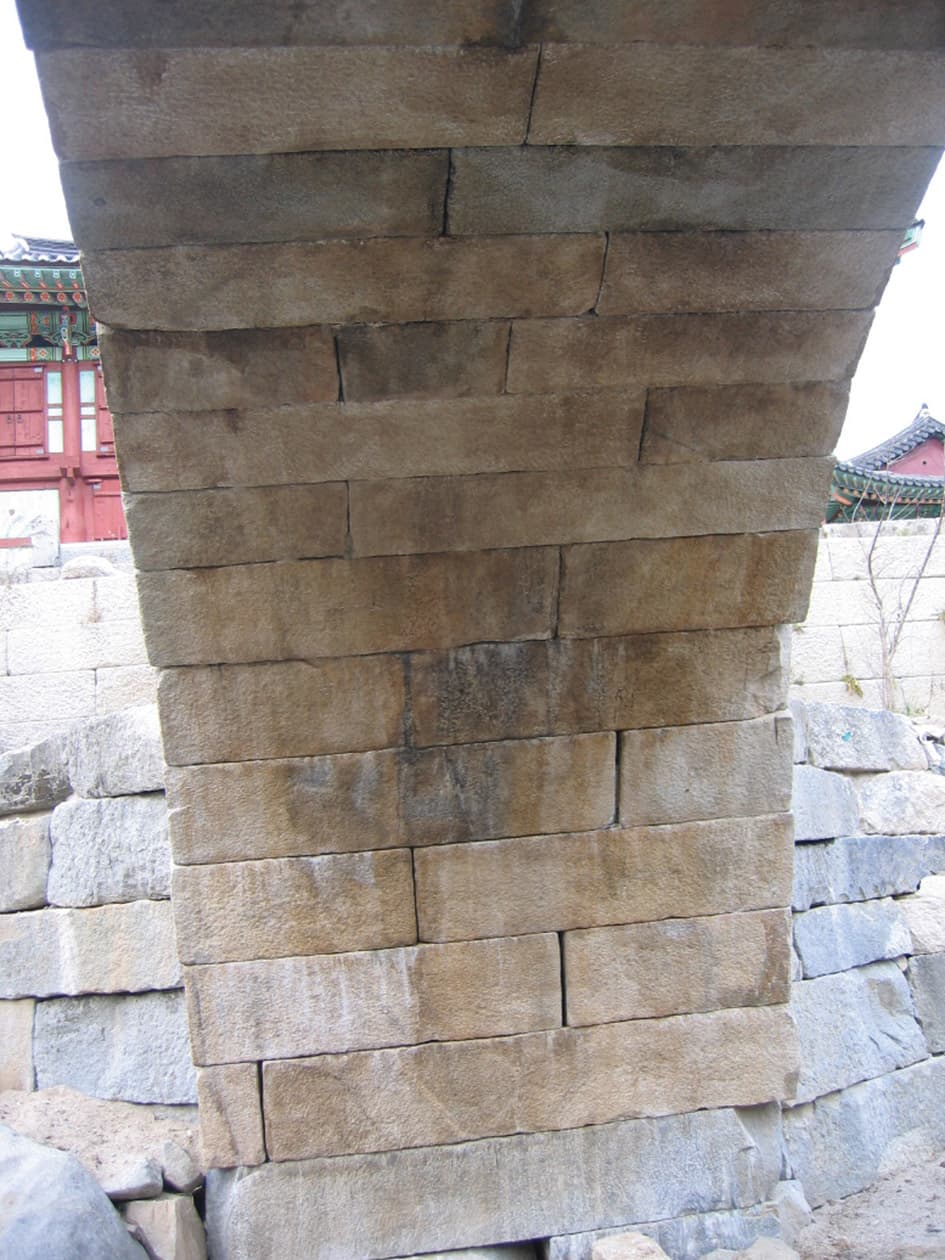 고성 건봉사 능파교 — 능파교 홍예천장 내부 (북측)