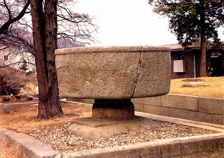 공주 반죽동 석조 — 공주반죽동석조