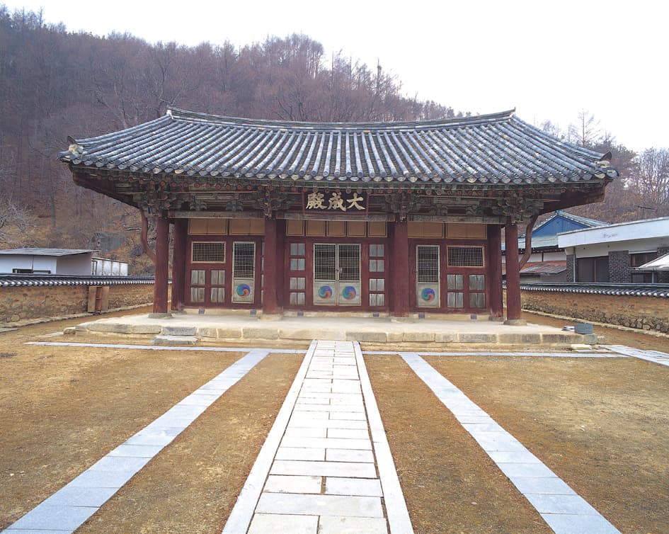 장수향교 대성전 — 장수향교 대성전