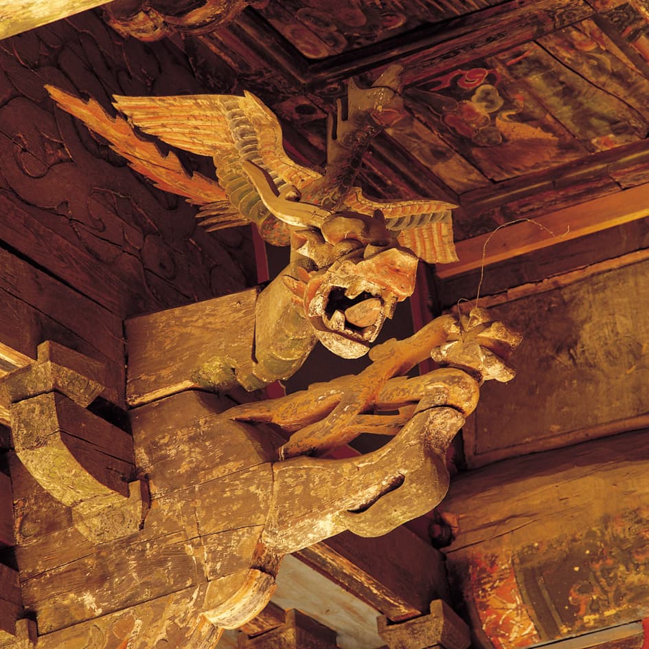 익산 숭림사 보광전 — 익산 숭림사 보광전 보끝 용두와 봉황