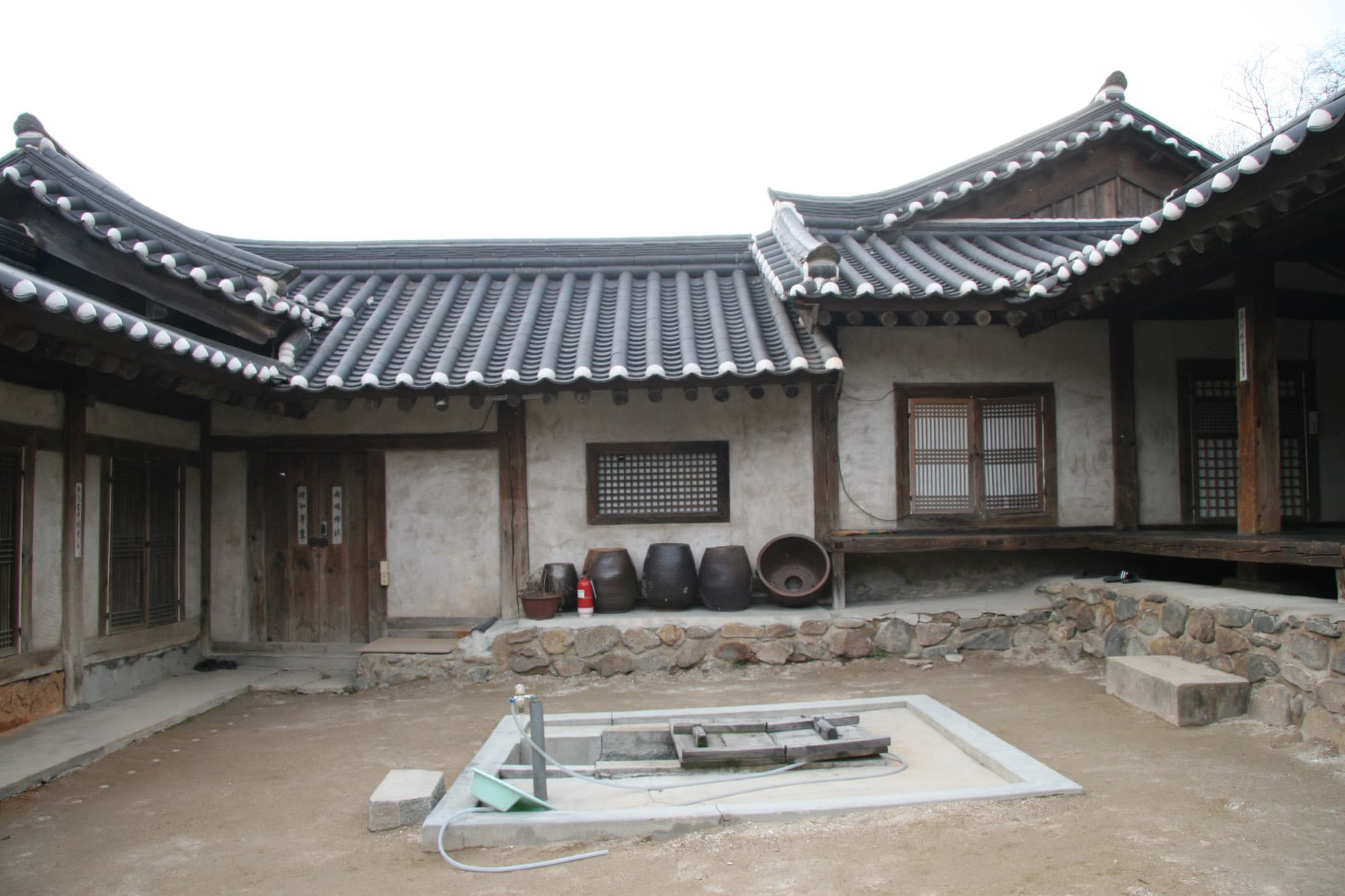 안동 임청각 — 군자정에서 바라본 정침