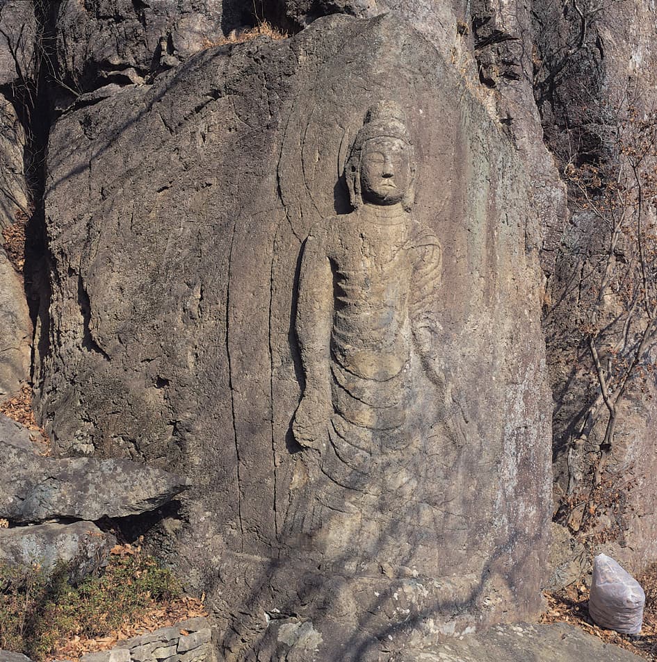 구미 금오산 마애여래입상 — 구미 금오산 마애여래입상