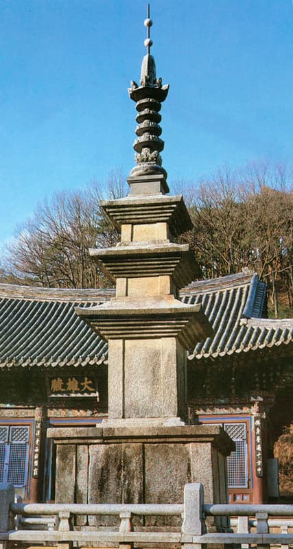 문경 도천사지 동·서 삼층석탑 — 문경 도천사지 동 삼층석탑