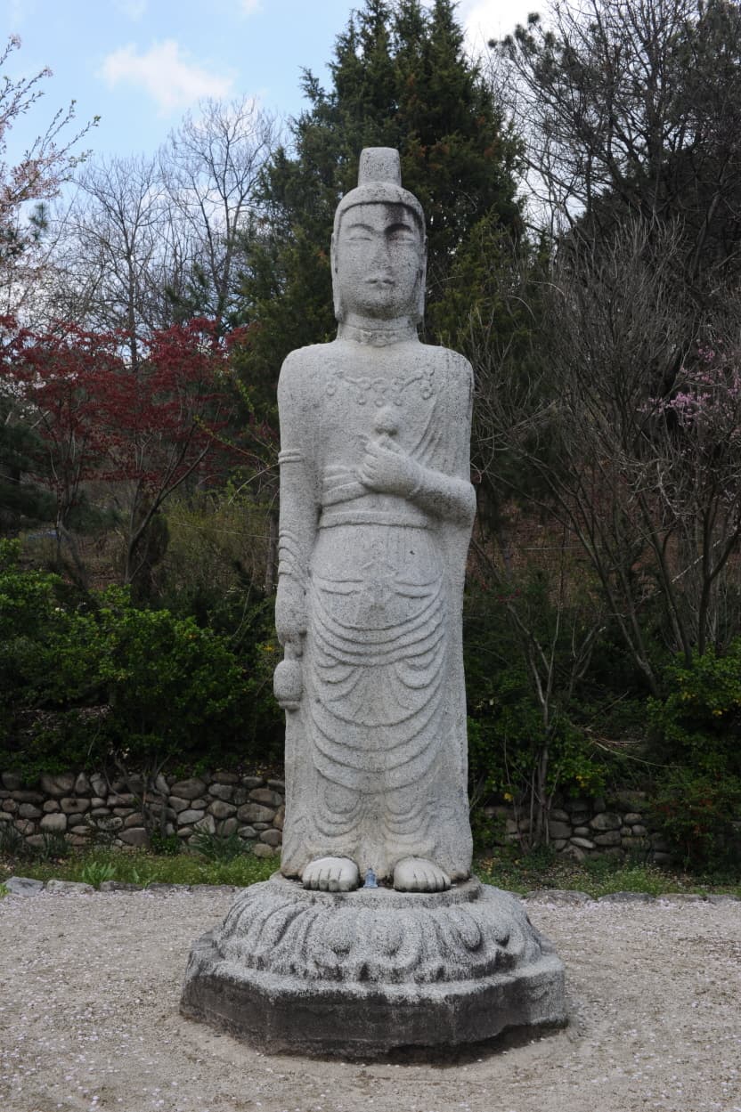거창 상림리 석조보살입상 — 거창 상림리 석조보살입상(촬영:문화재청)