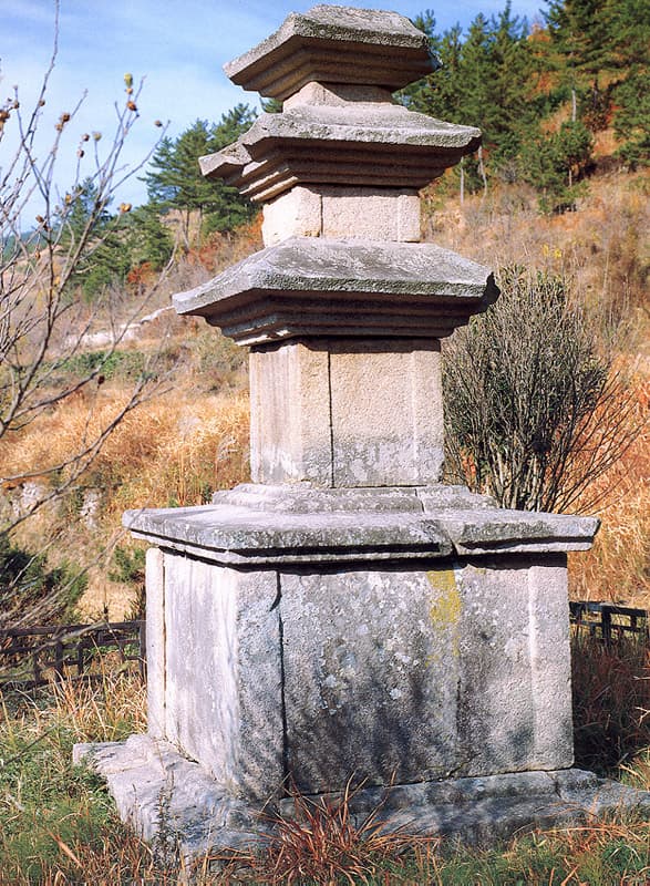 밀양 숭진리 삼층석탑 — 밀양 숭진리 삼층석탑
