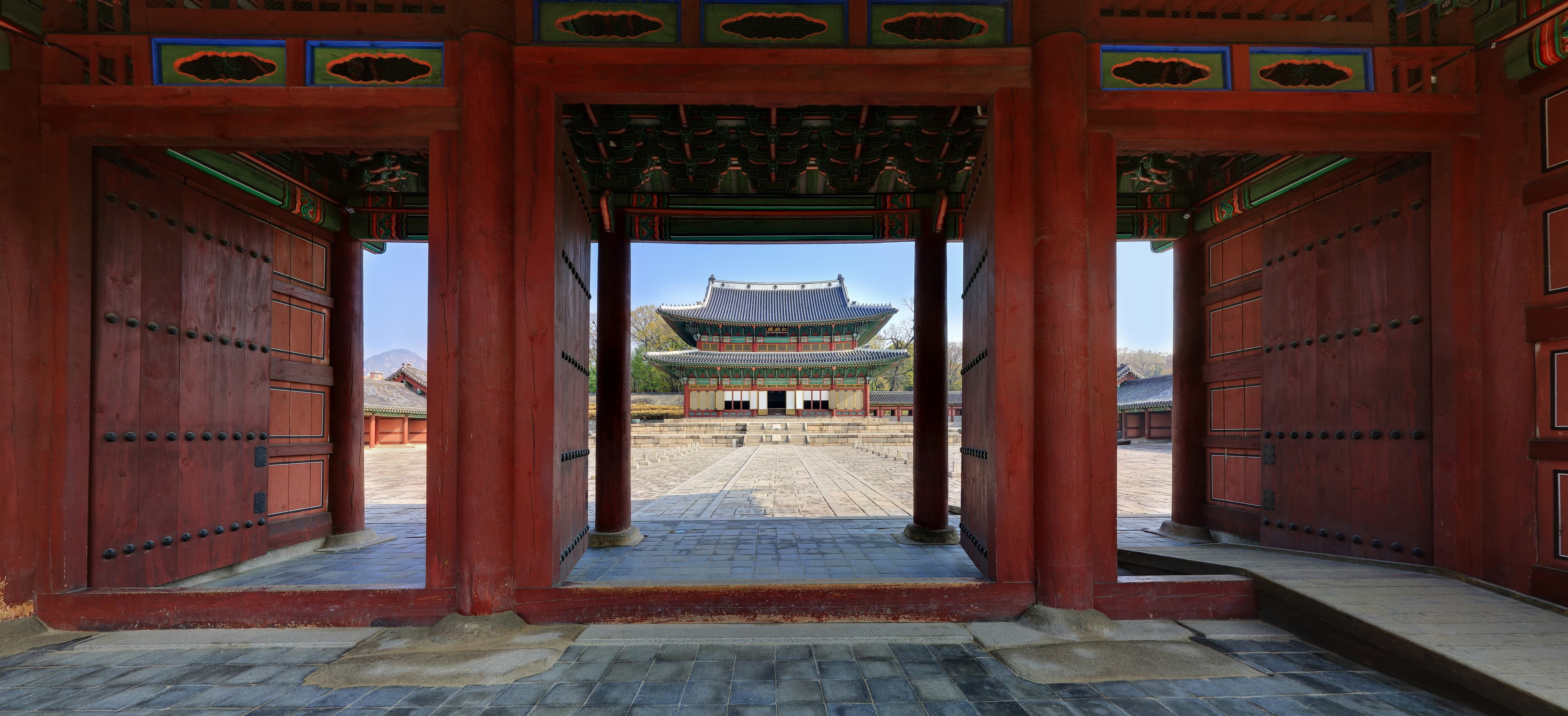 창덕궁 인정문 — 창덕궁 인정문_인정문에서 본 인정전