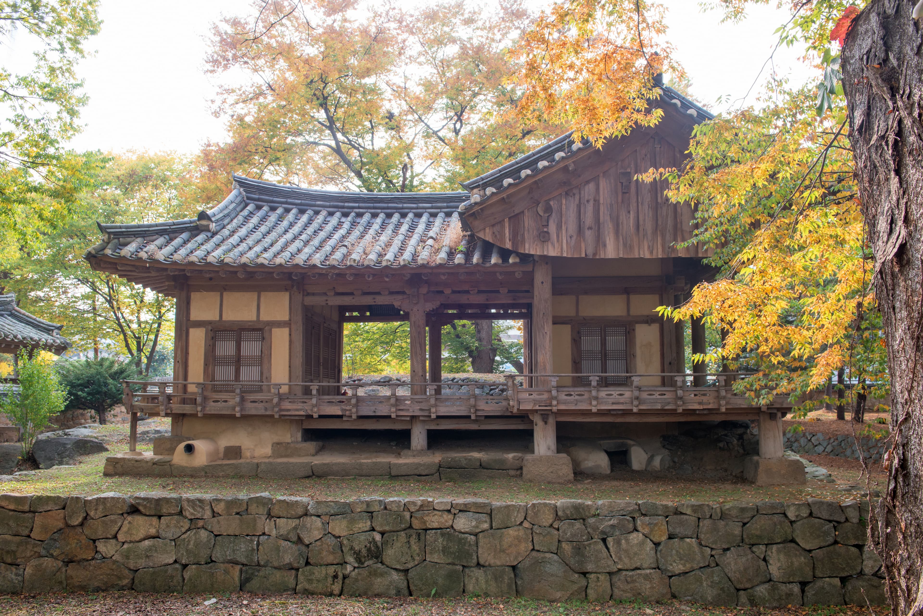 봉화 한수정 — 봉화 한수정_전경 (촬영년도 : 2015년)
