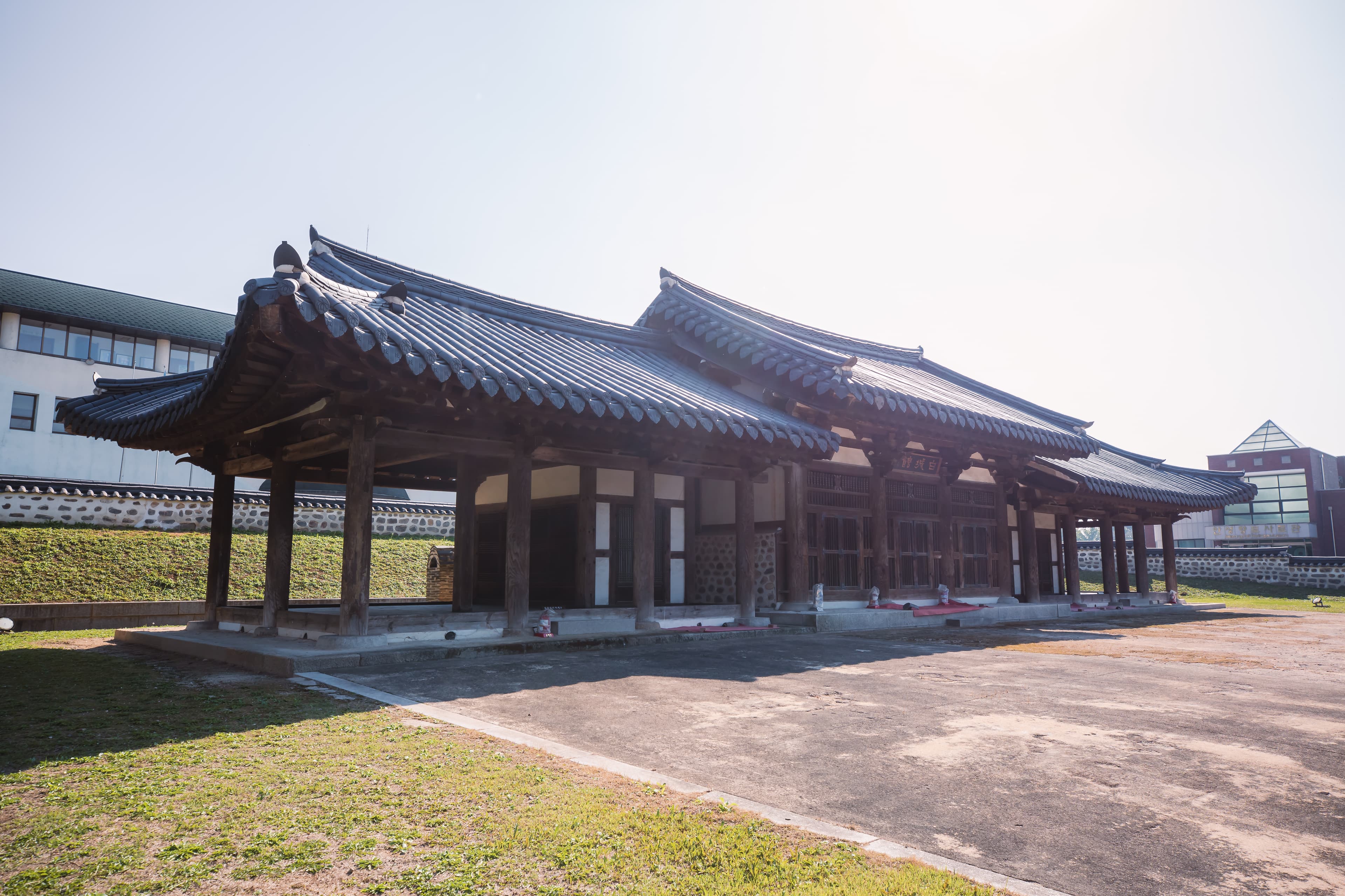 안성 객사 정청 — 안성 객사 정청