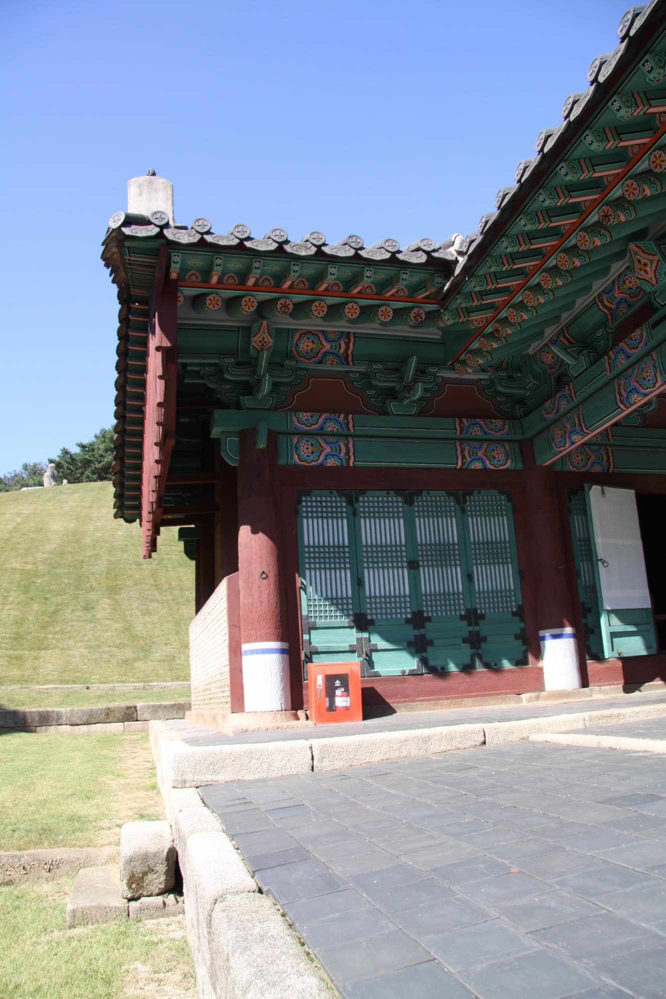 구리 동구릉 목릉 정자각 — 보물 구리 동구릉 목릉 정자각(2011년 국보,보물 지정보고서)