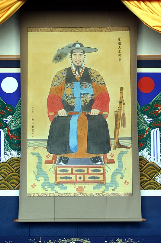 수원 화령전 — 정조대왕초상화