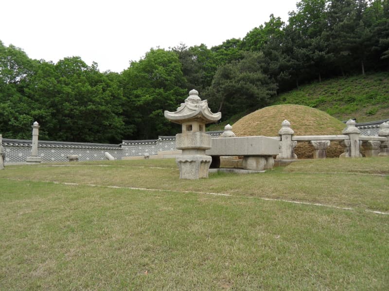 고양 서오릉 — 홍릉 전경