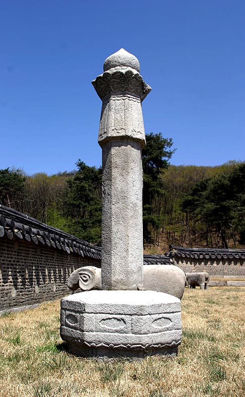 김포 장릉 — 우측망주석