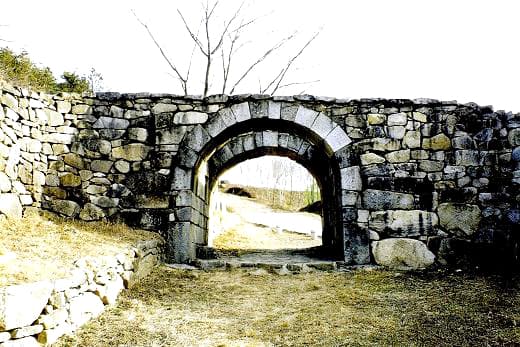 완주 위봉산성 — 서문지전경