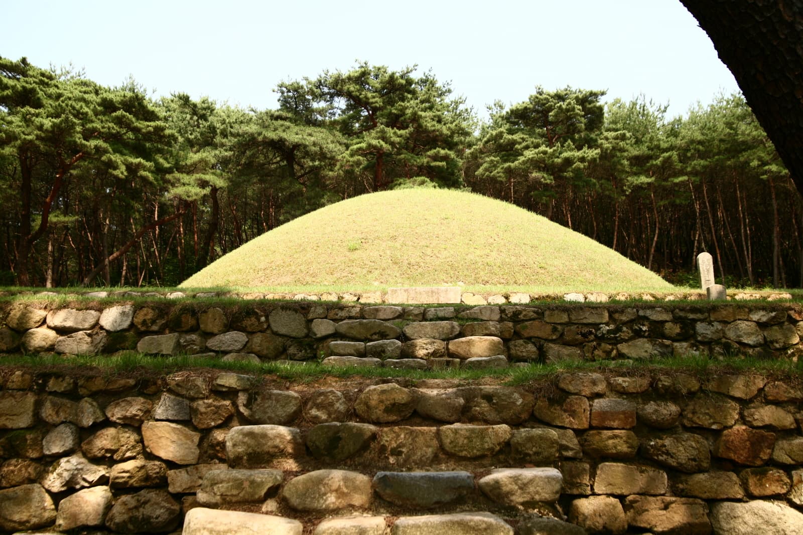 경주 일성왕릉 — 경주 일성왕릉 석축