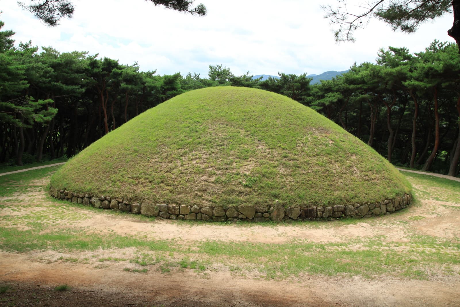 경주 선덕여왕릉 — 경주 선덕여왕릉
