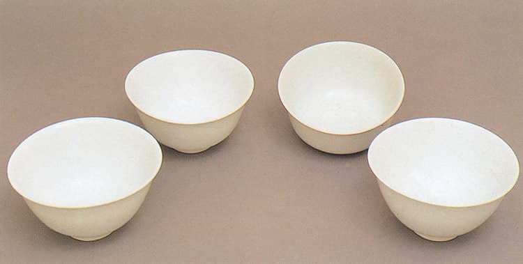 백자 ‘천’ ‘지’ ‘현’ ‘황‘명 발 — 국보 백자 ‘천’ ‘지’ ‘현’ ‘황‘명 발(전체)