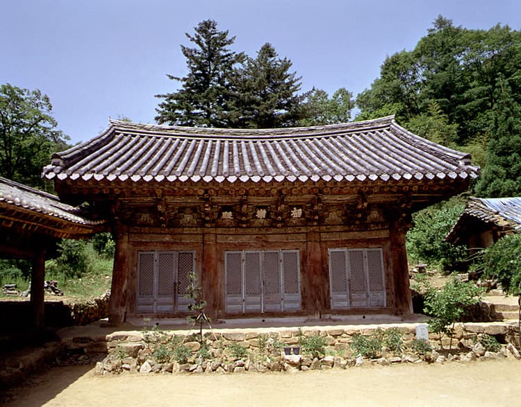 완주 화암사 극락전 — 완주 화암사 극락전