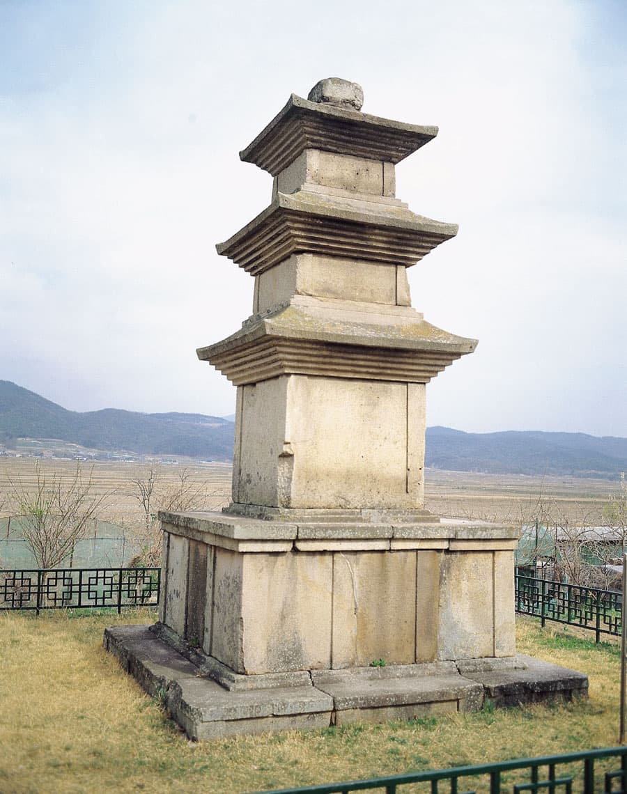 경주 황복사지 삼층석탑 — 경주 황복사지 삼층석탑
