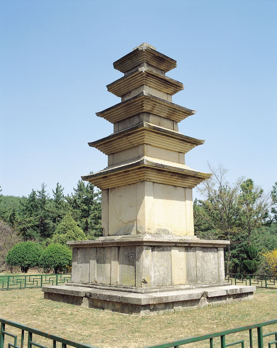 경주 나원리 오층석탑 — 경주 나원리 오층석탑