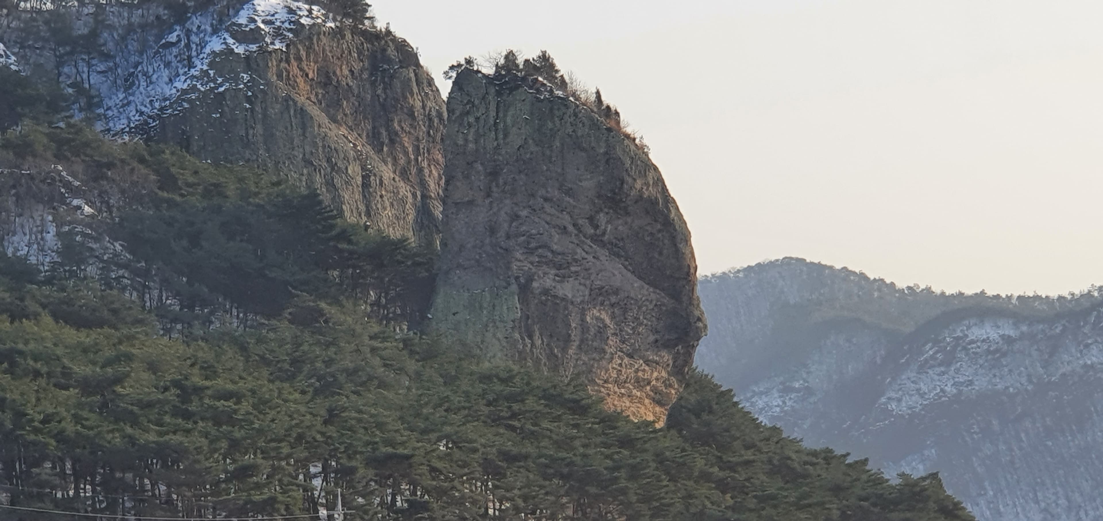 고창 병바위 일원 — 병바위 원경