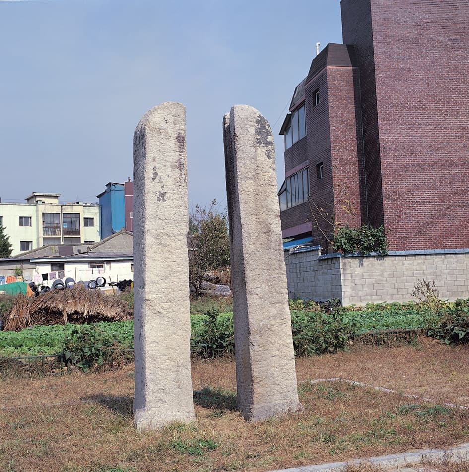홍천 희망리 당간지주 — 홍천 희망리 당간지주
