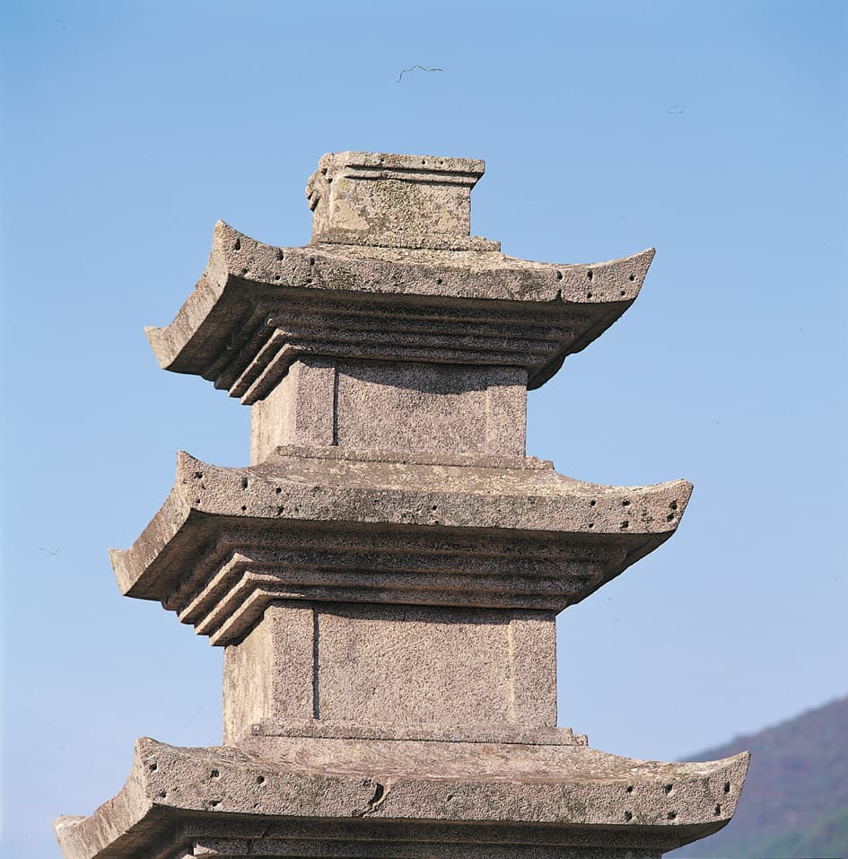 보령 성주사지 서 삼층석탑 — 탑신부와 상륜부(노반)