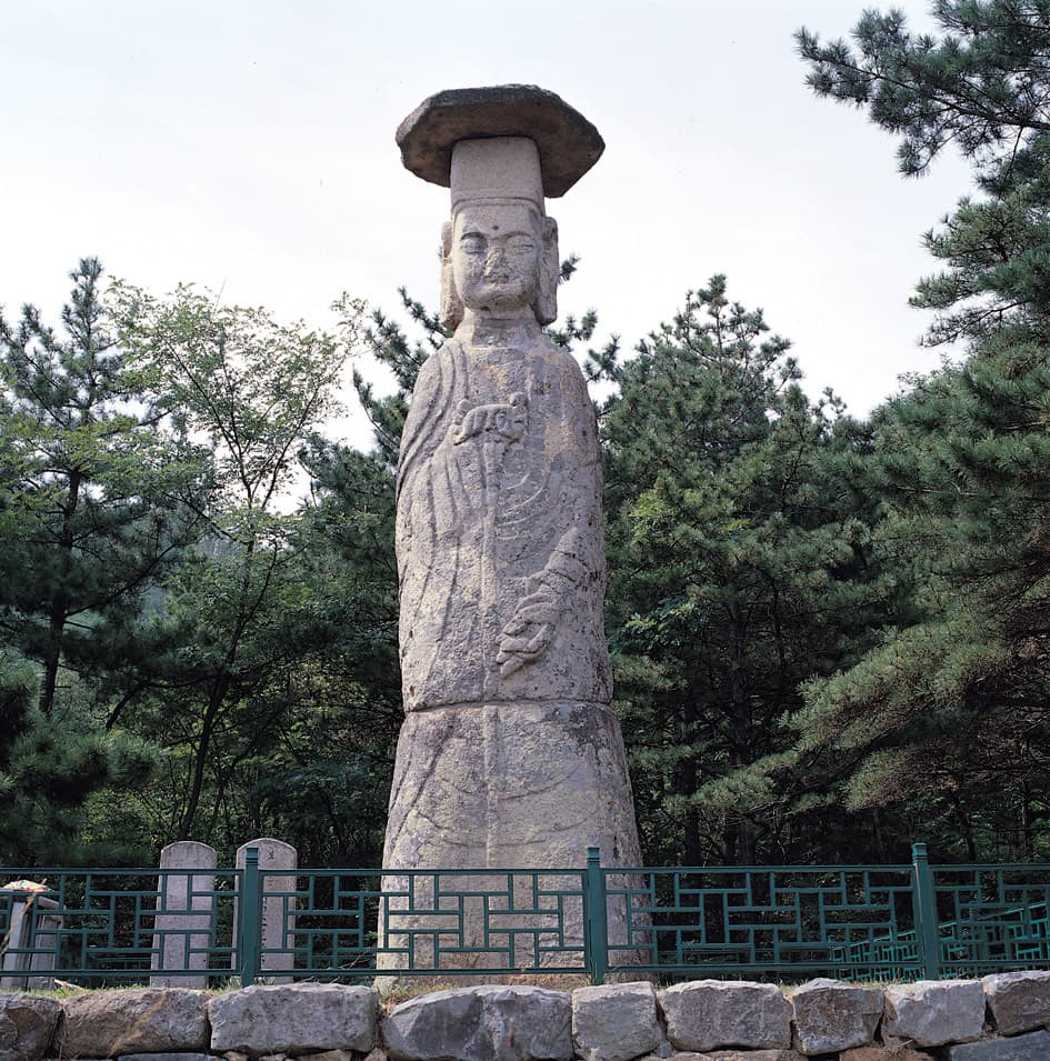 예산 삽교읍 석조보살입상 — 예산 삽교읍 석조보살입상