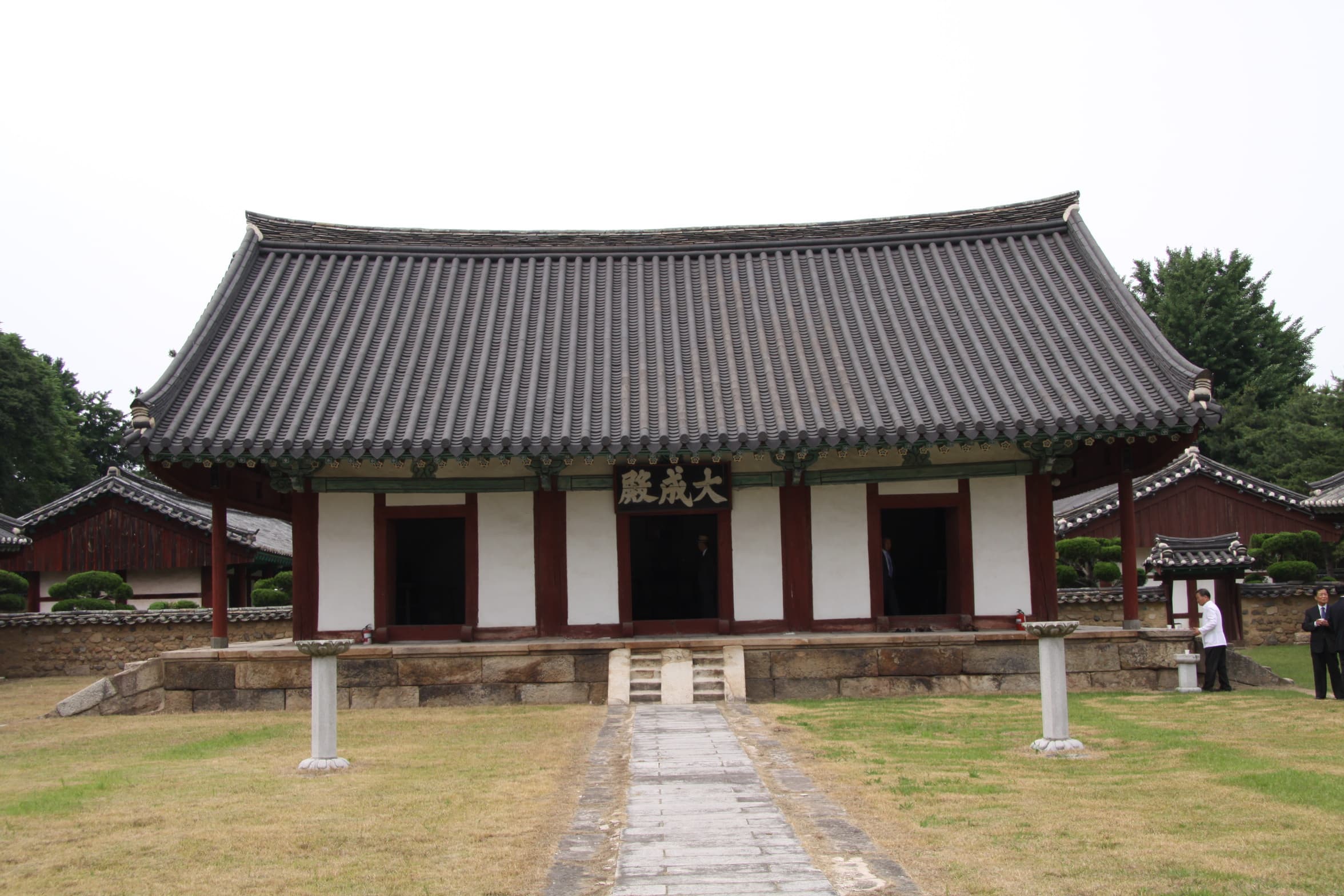 경주향교 대성전 — 경주향교 대성전 정면