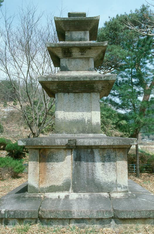 합천 월광사지 동·서 삼층석탑 — 합천 월광사지 동서 삼층석탑
