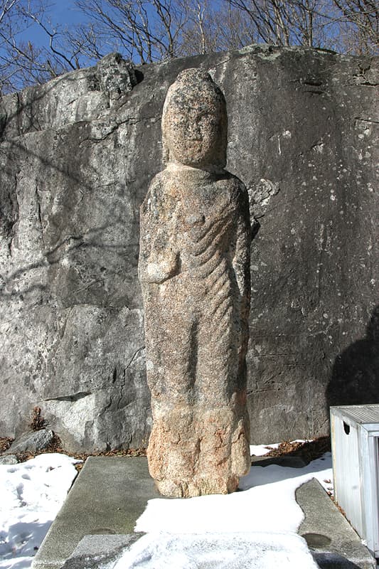 합천 해인사 석조여래입상 — 합천 해인사 석조여래입상