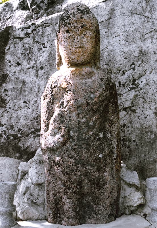 합천 해인사 석조여래입상 — 합천 해인사 석조여래입상