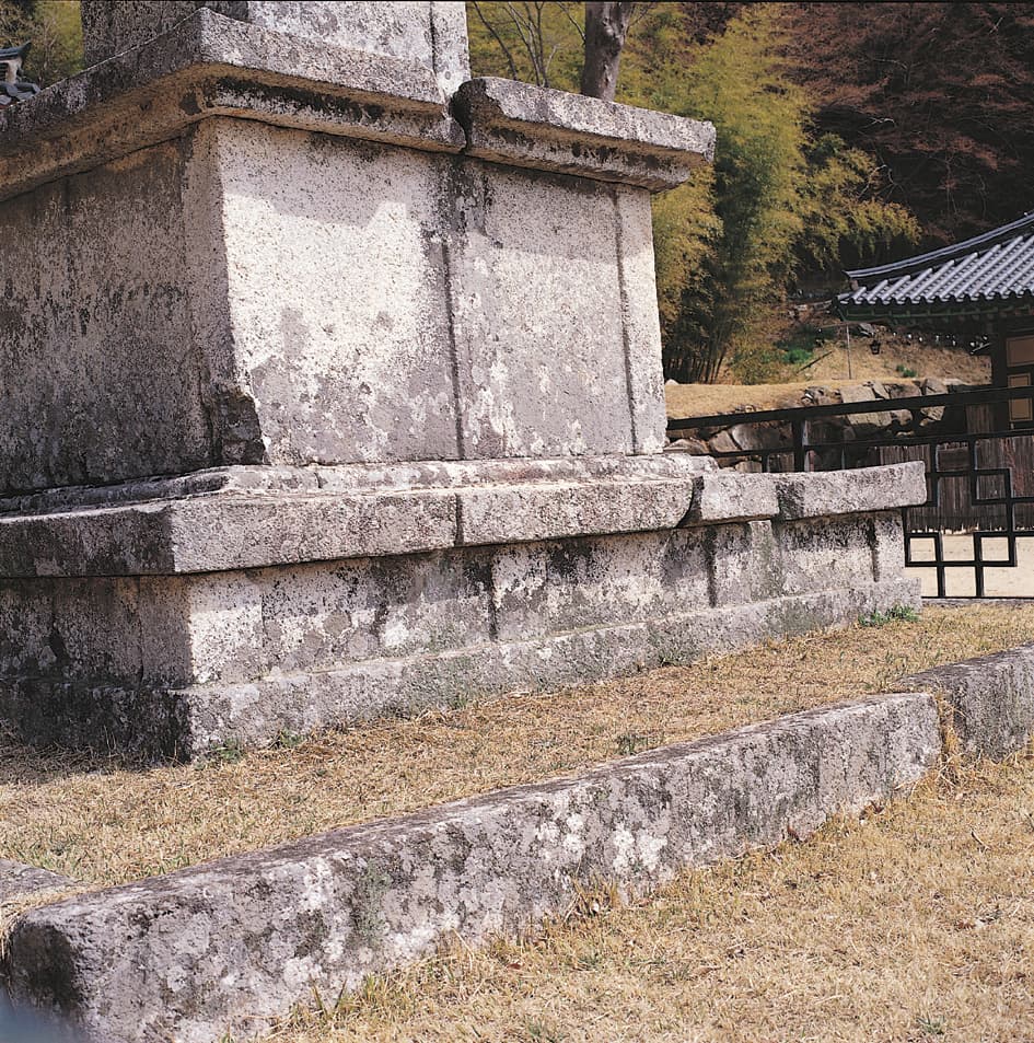 합천 청량사 삼층석탑 — 상·하층 기단부